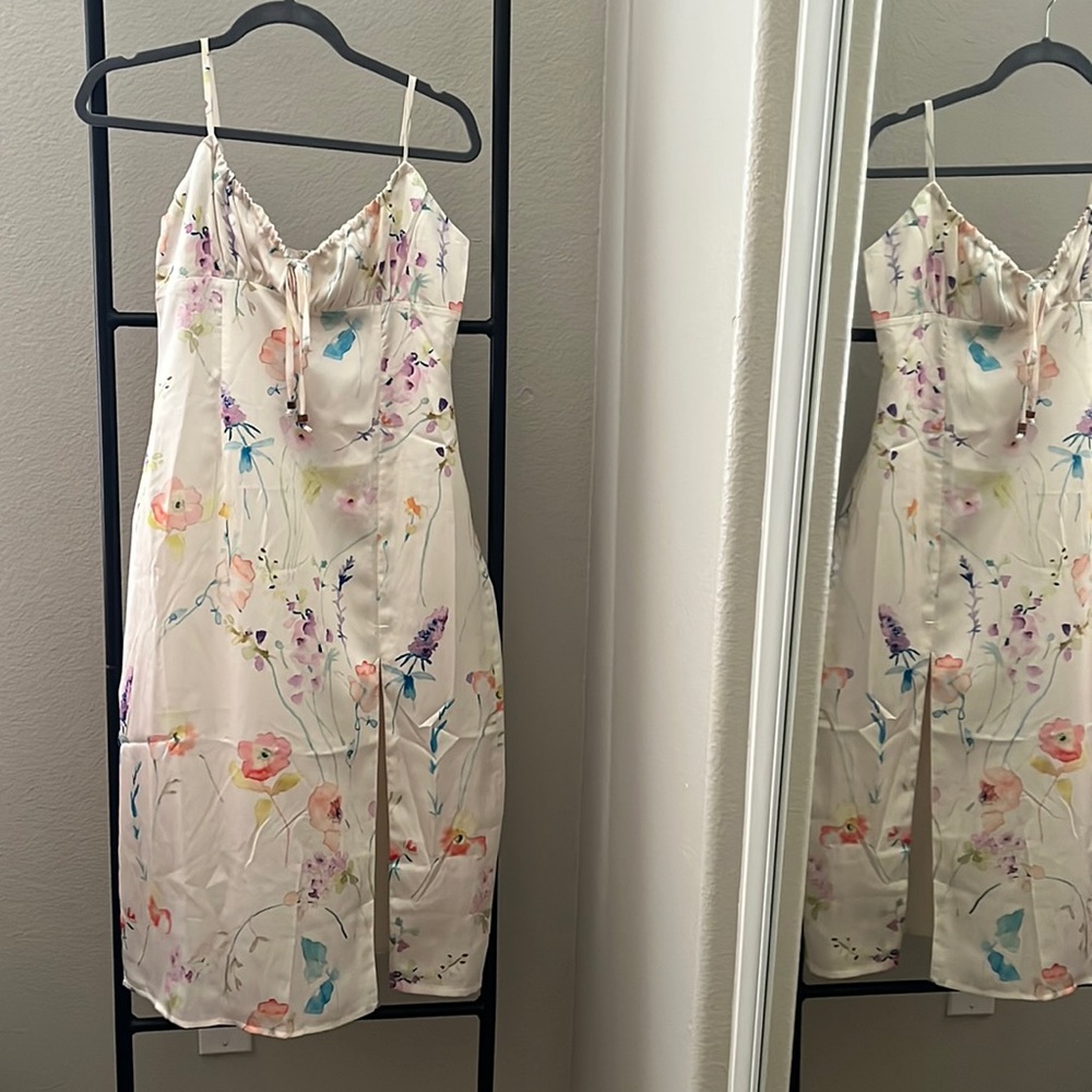 Silk dress, pretty, never worn